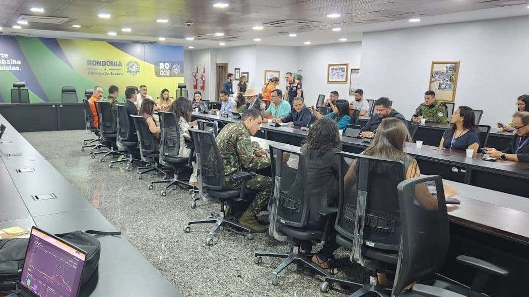 Equipes atuam no monitoramento ambiental e no combate a incêndios florestais em Rondônia.