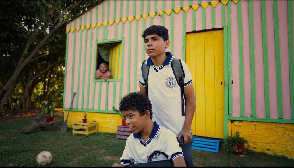 Cartaz do curta-metragem "Maior que a Casa Toda", produção da Amazônia rondo